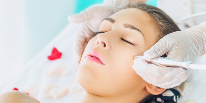 microdermoabrasión es una técnica de exfoliación